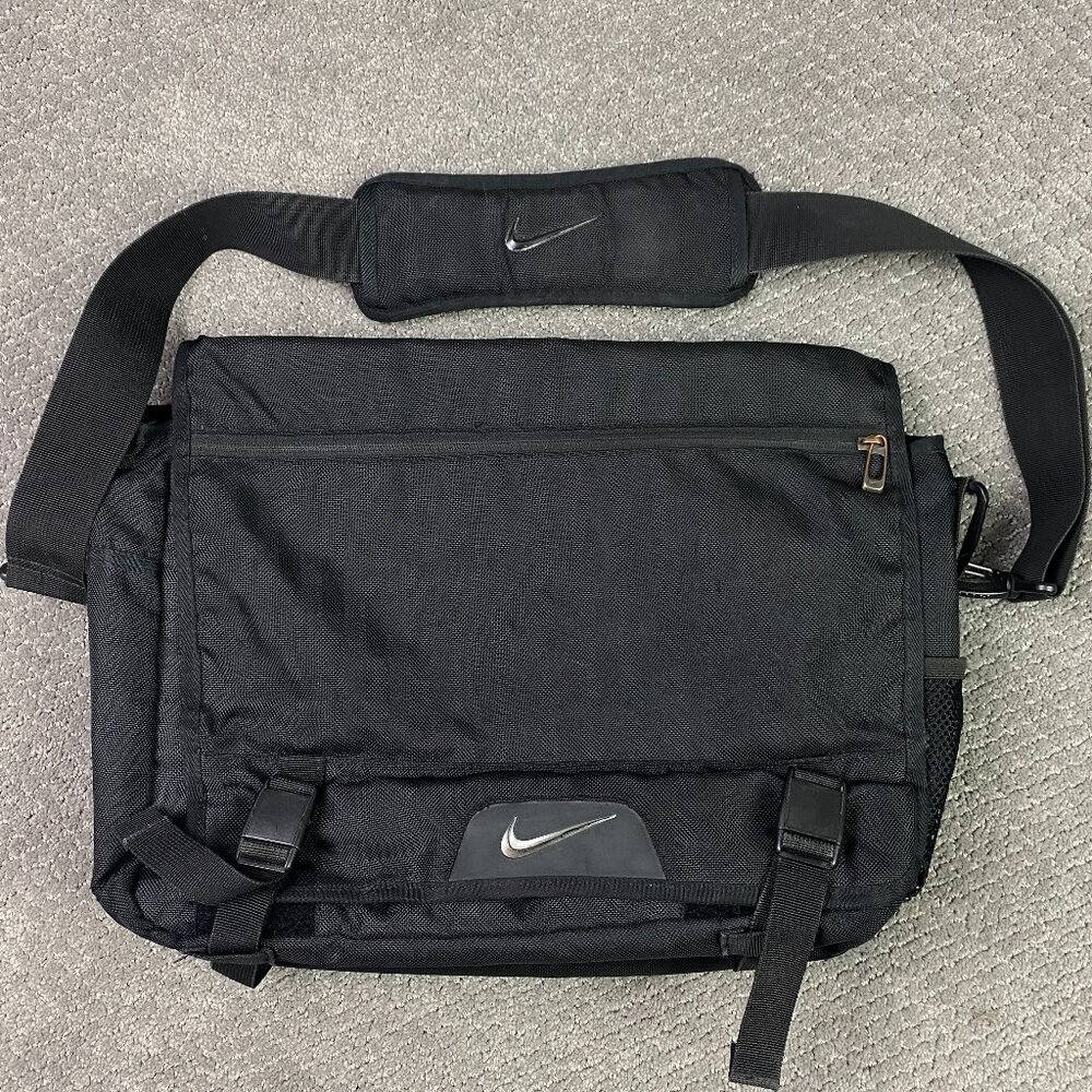 Nike Messenger Bag Black Departure Laptop Golf Crossbody Shoulder